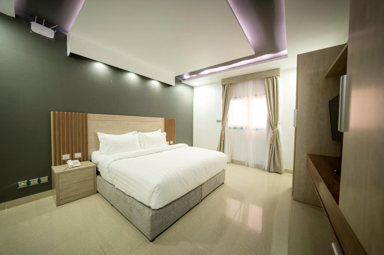 Mirada Gold Jizan - Resort & Private Pools מראה חיצוני תמונה A bedroom at the hotel